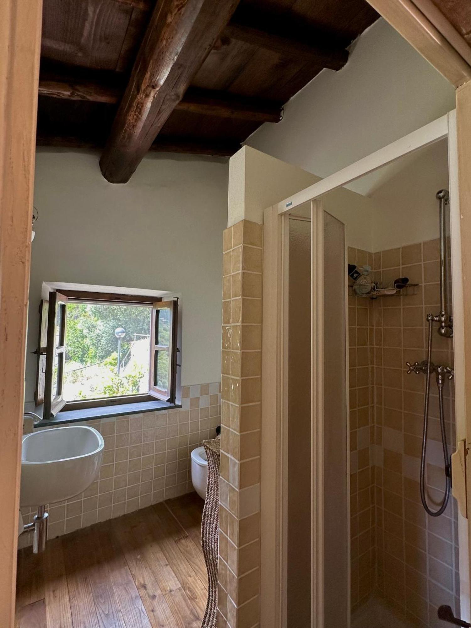 Holiday home Begasti Guest House, For Trekking Lovers